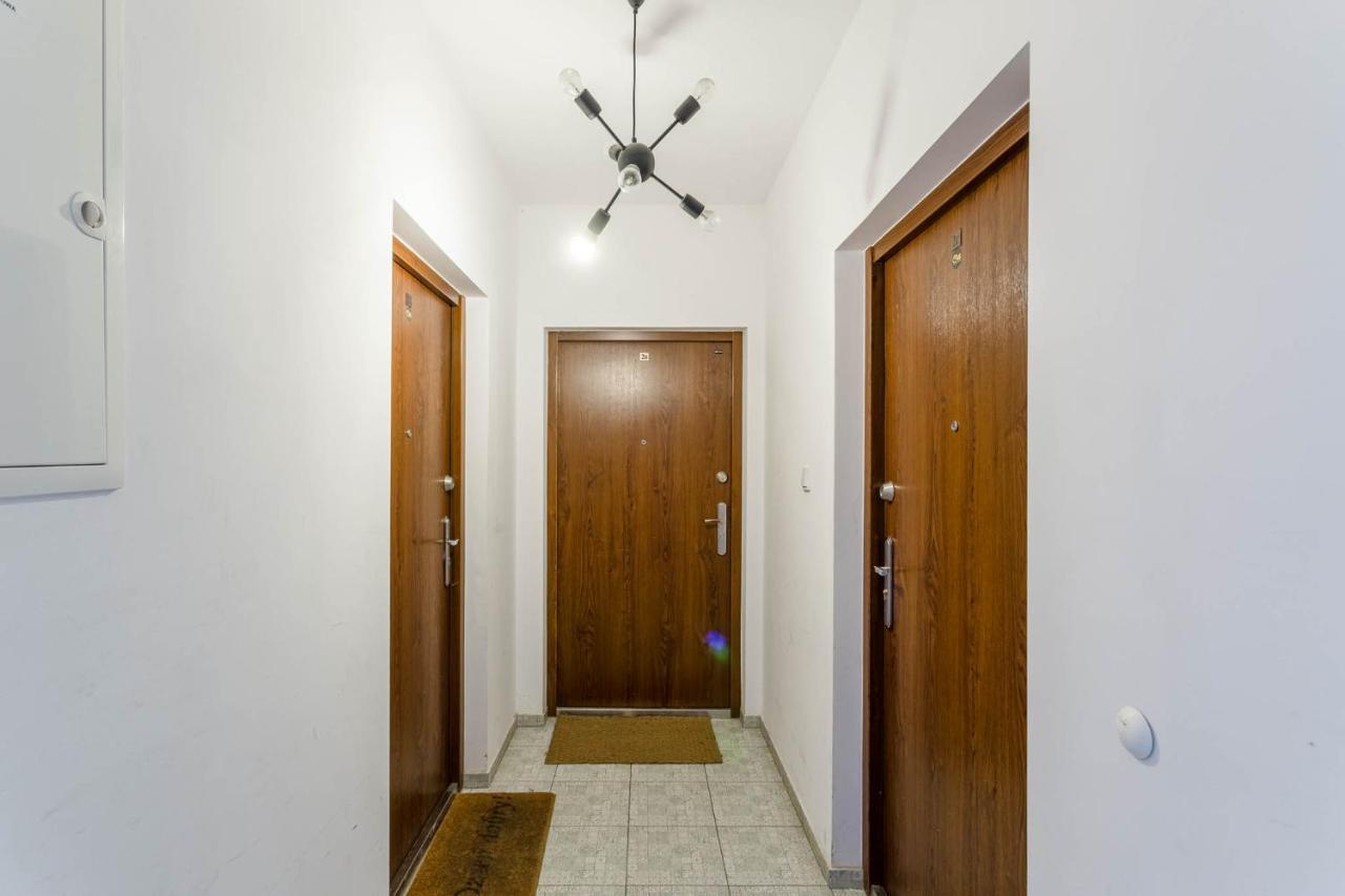 Chill Apartments Bociania Варшава Екстериор снимка