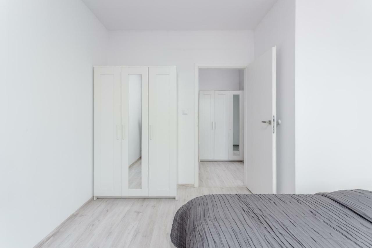 Chill Apartments Bociania Варшава Екстериор снимка